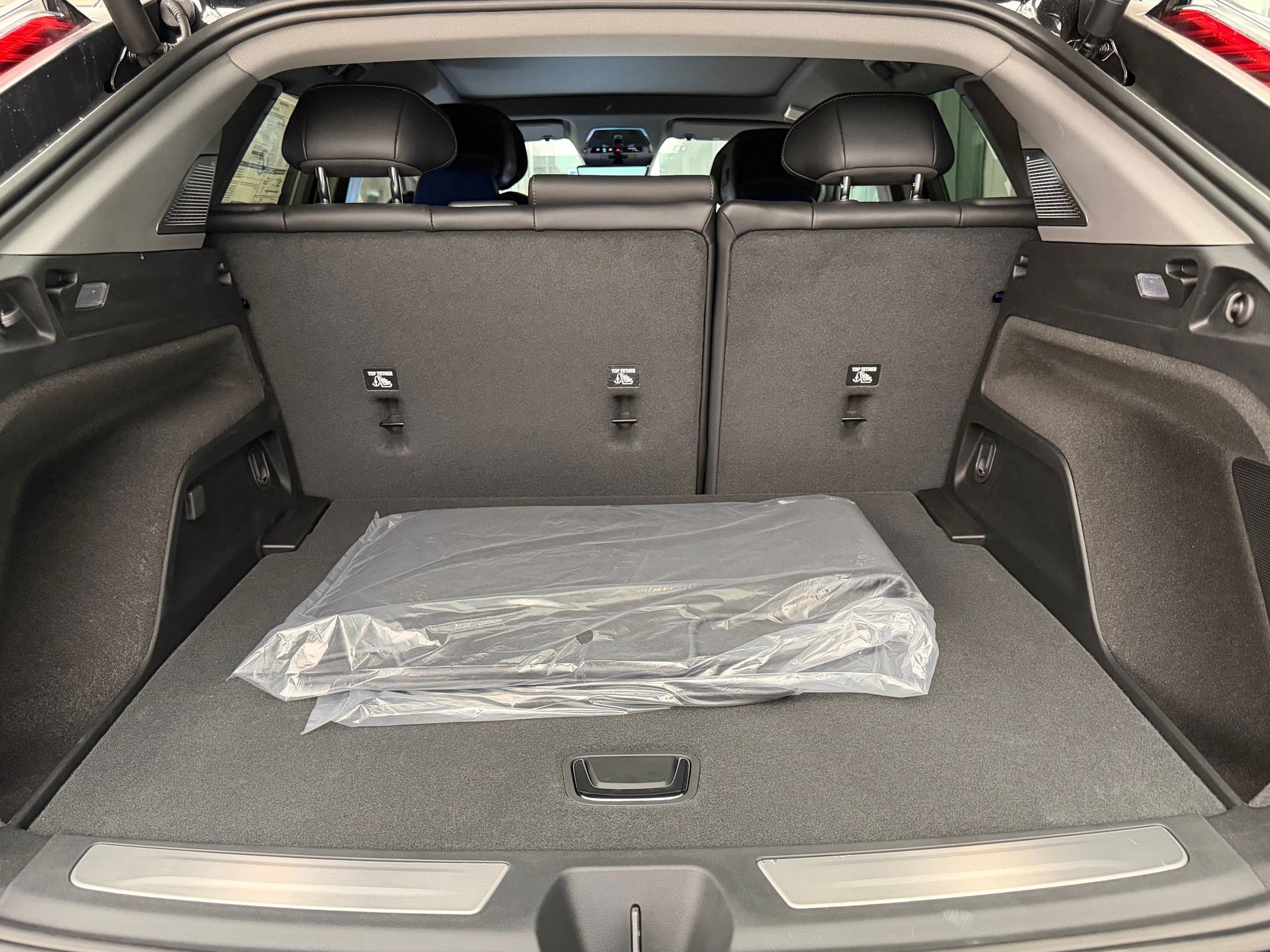 2027 Cadillac OPTIQ V-Series - Photo 39