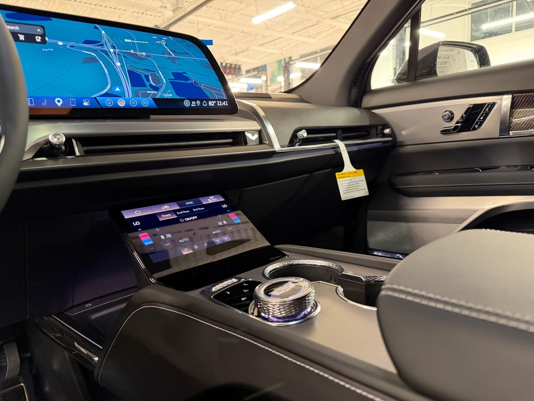 2027 Cadillac VISTIQ Sport - Photo 45