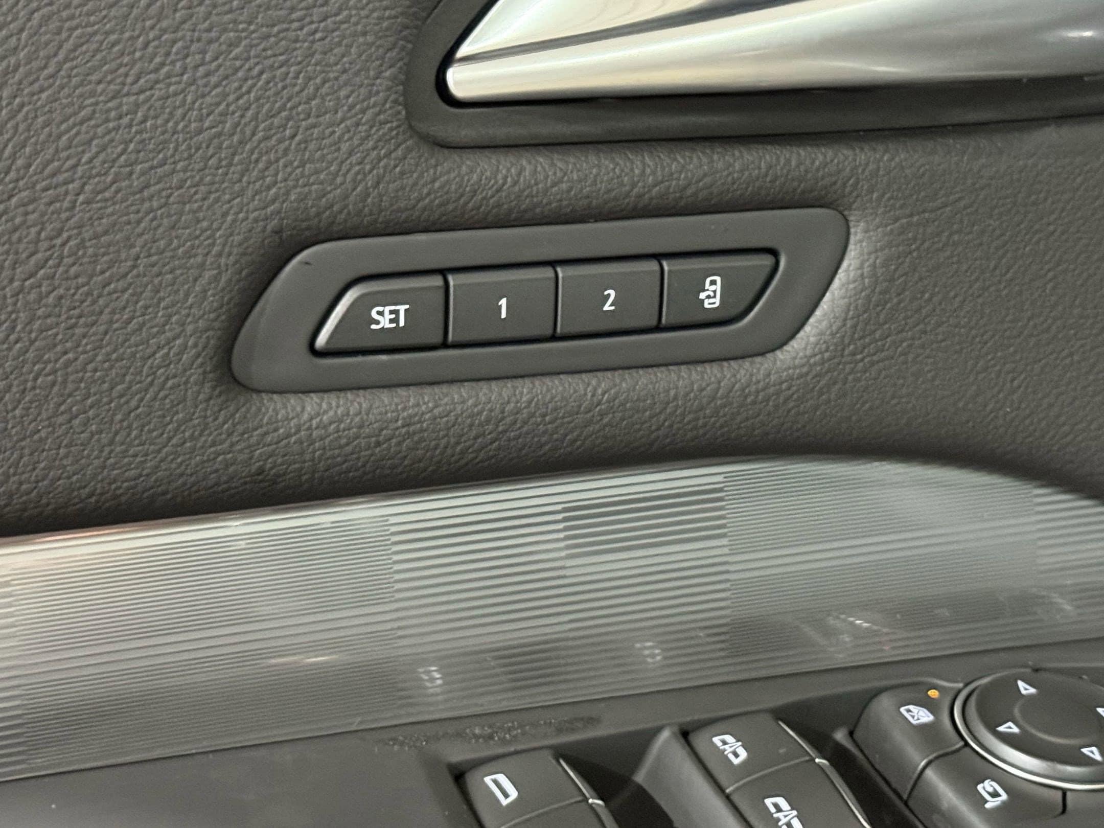 2025 Cadillac XT4 Premium Luxury - Photo 14