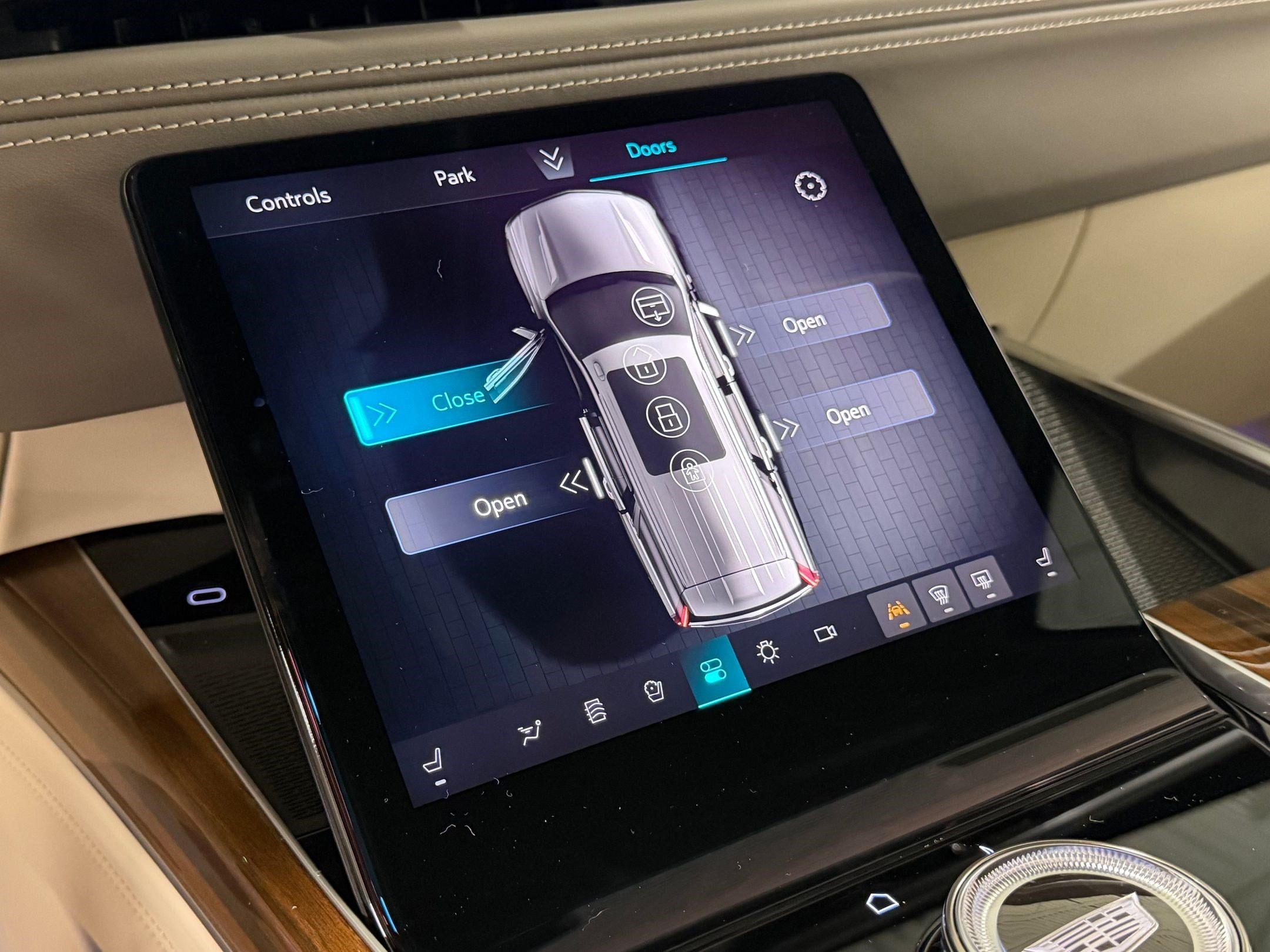 2026 Cadillac Escalade Platinum Sport - Photo 31