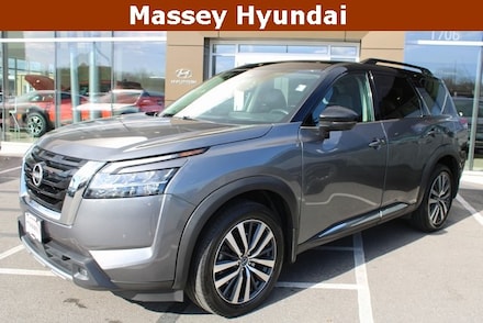 2022 Nissan Pathfinder Platinum SUV