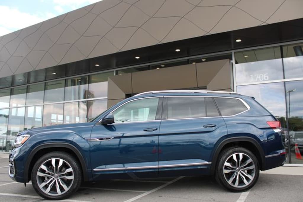 Used 2023 Volkswagen Atlas 3.6L V6 SEL Premium R-Line SUV
