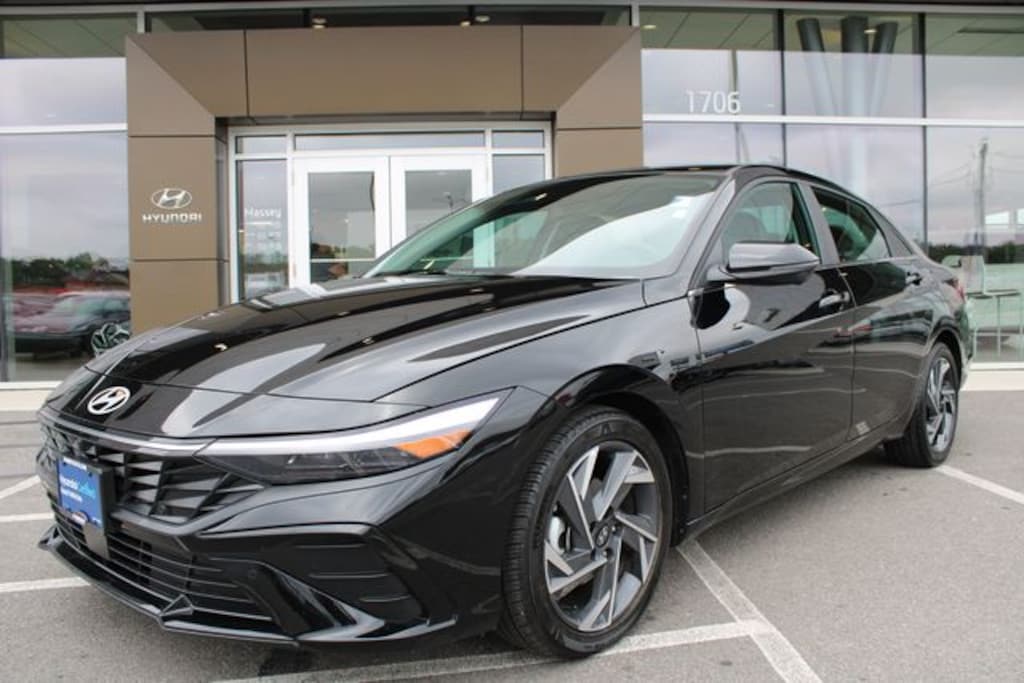 Certified 2024 Hyundai Elantra Limited Sedan