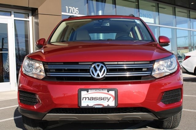 Used 2016 Volkswagen Tiguan S with VIN WVGBV7AX4GW055701 for sale in Hagerstown, MD