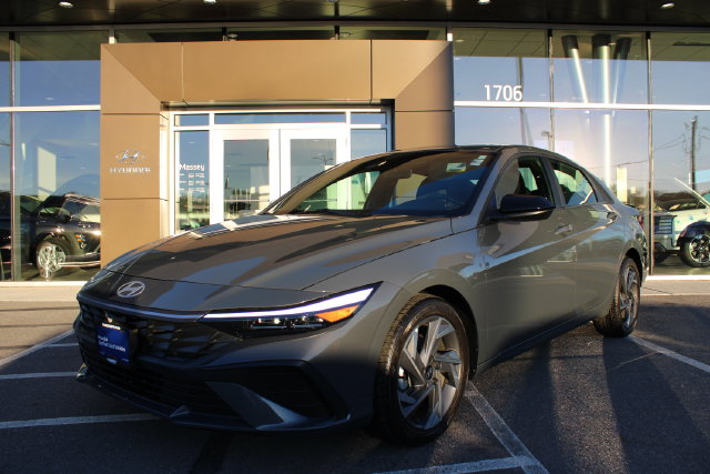 Certified 2025 Hyundai Elantra SEL Sport Sedan