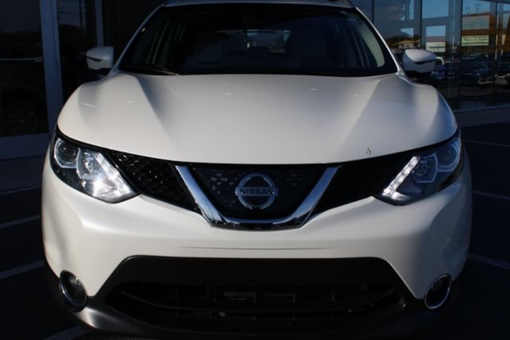 Used 2018 Nissan Rogue Sport SV SUV