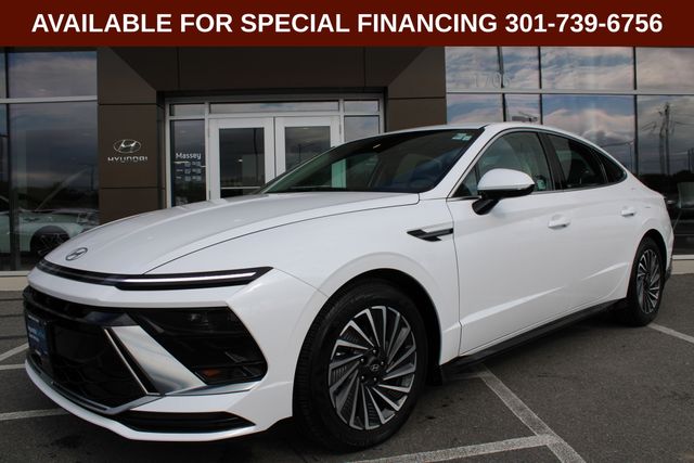 2025 Hyundai Sonata SEL's photo