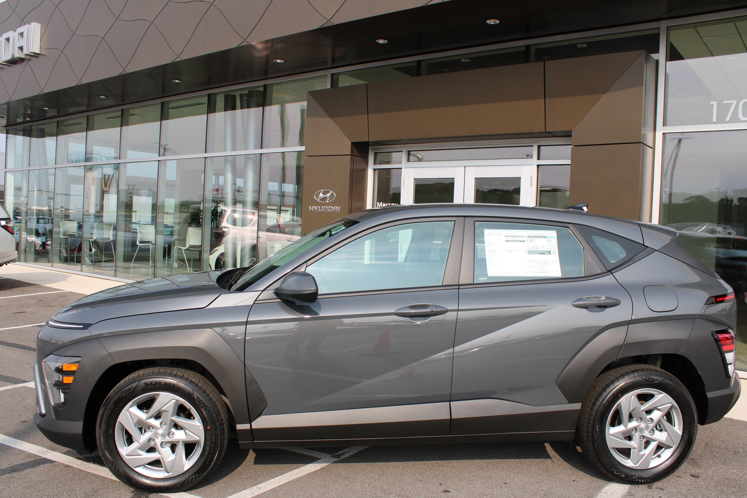 2026 Hyundai Kona SE photo 2
