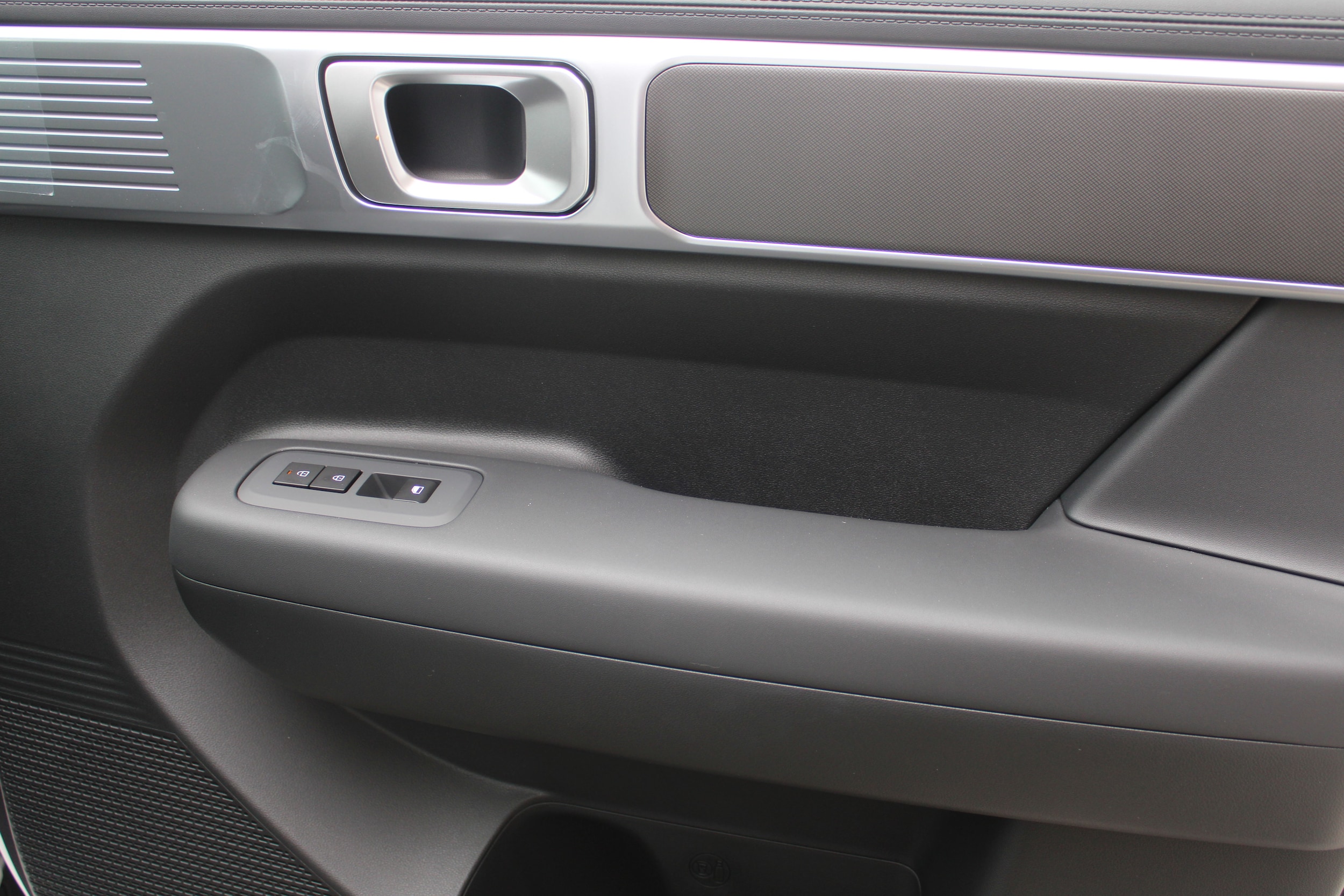 2026 Hyundai Santa Fe SEL - Photo 16