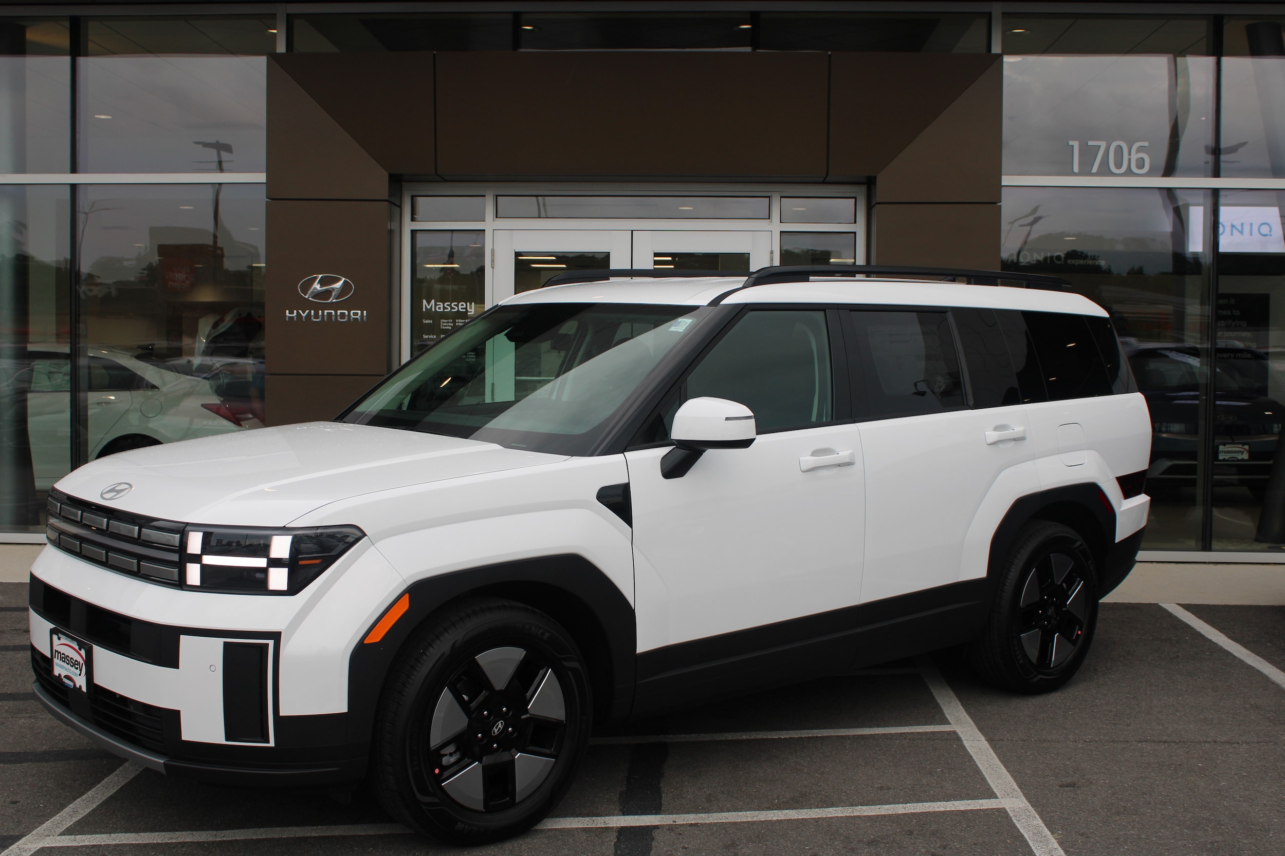 2026 Hyundai Santa Fe SEL's photo