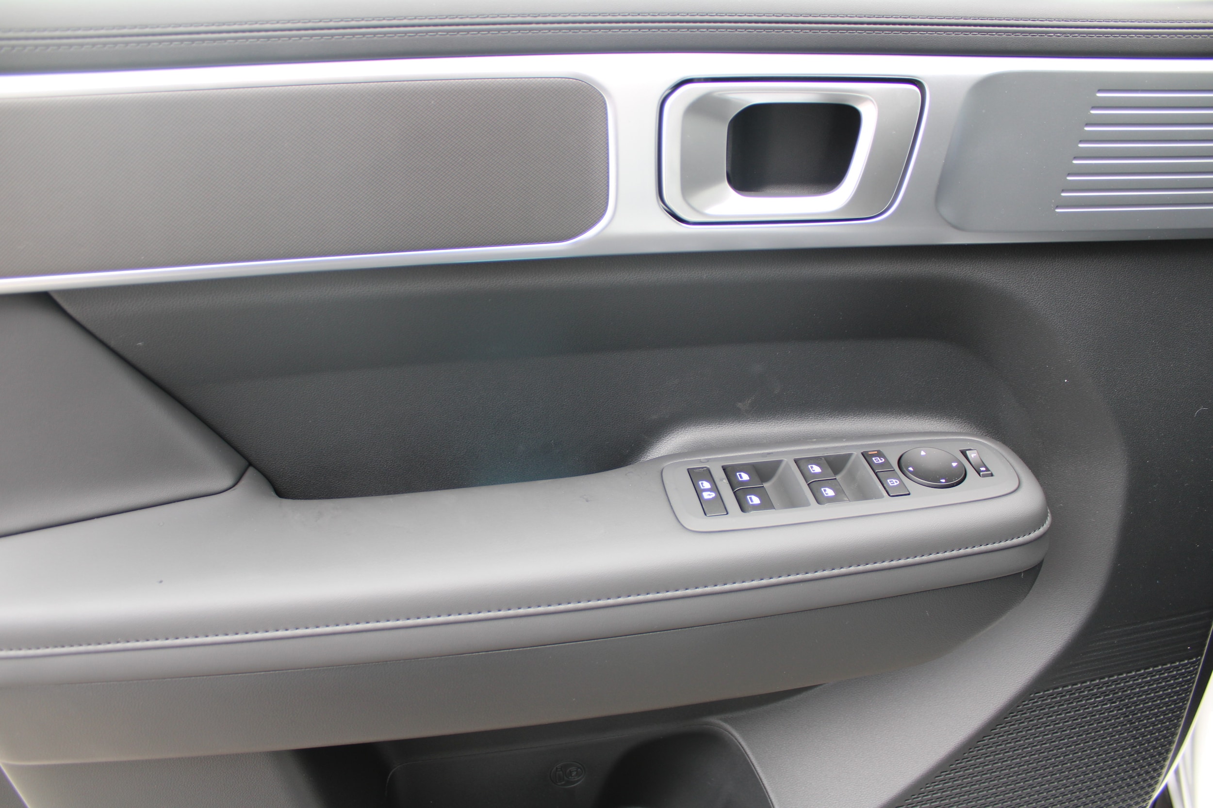 2026 Hyundai Santa Fe SEL - Photo 7