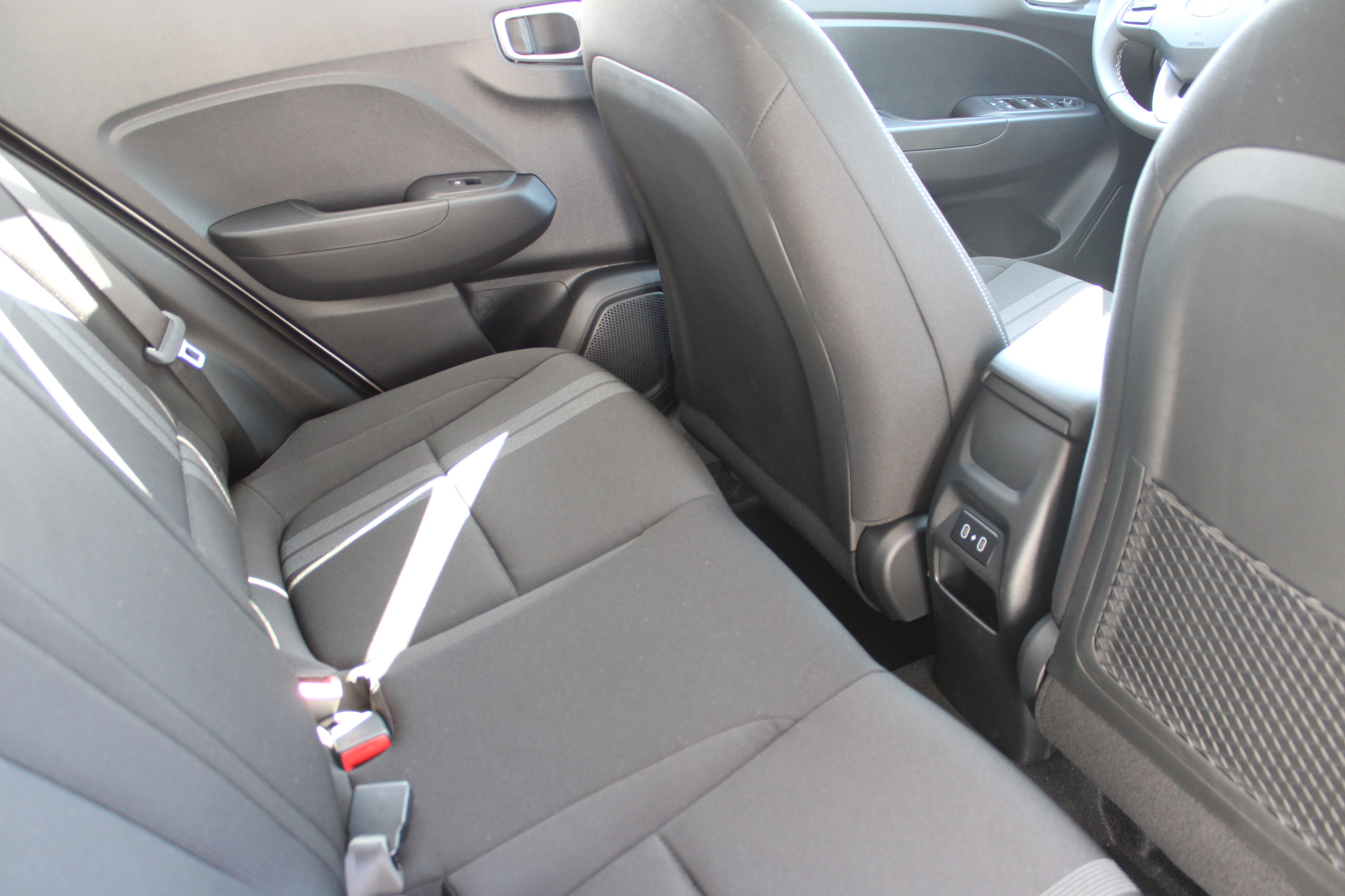 2026 Hyundai Venue SEL - Photo 16