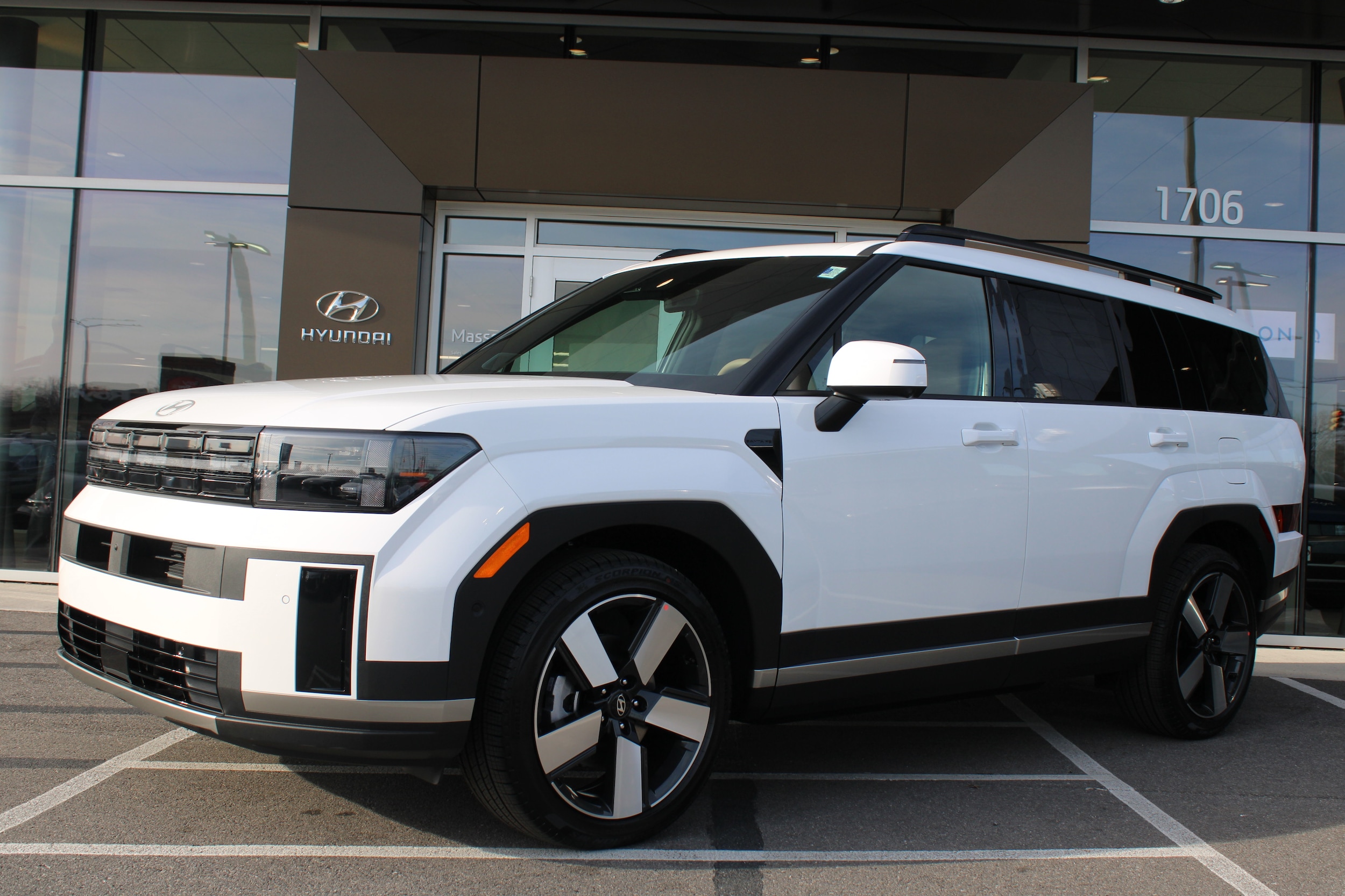 2026 Hyundai Santa Fe Limited's photo