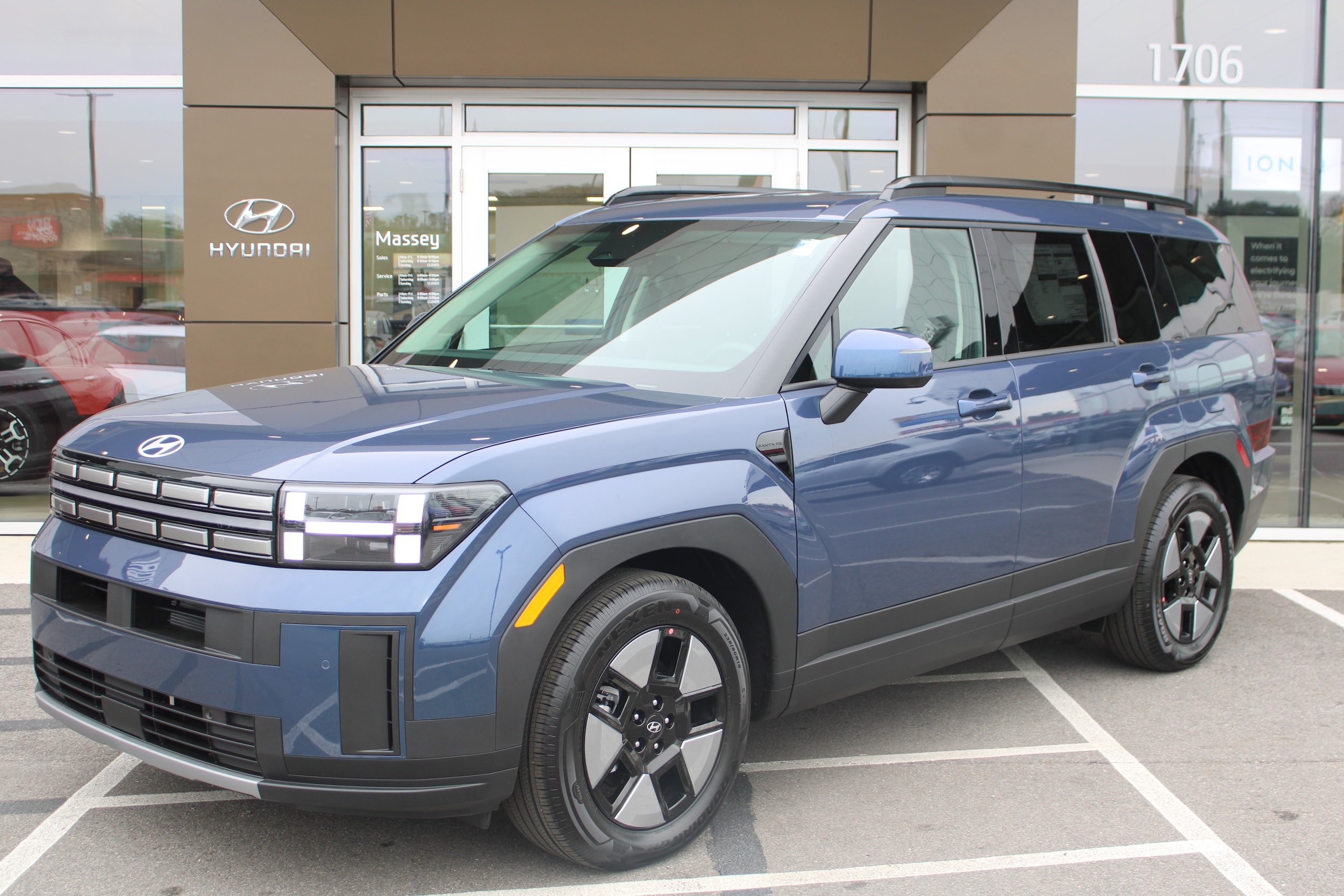 2026 Hyundai Santa Fe SEL's photo