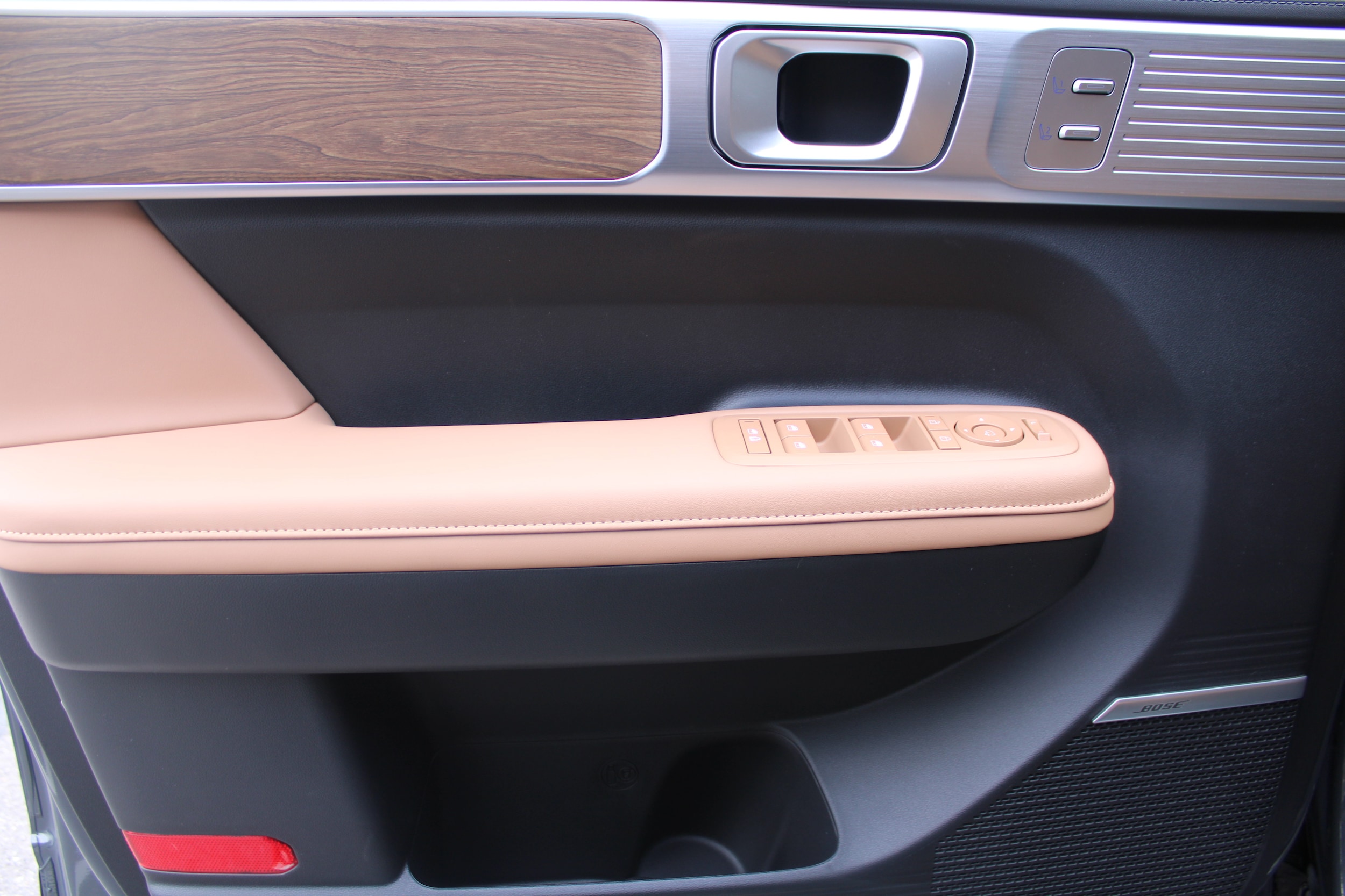 2026 Hyundai Santa Fe Calligraphy - Photo 9