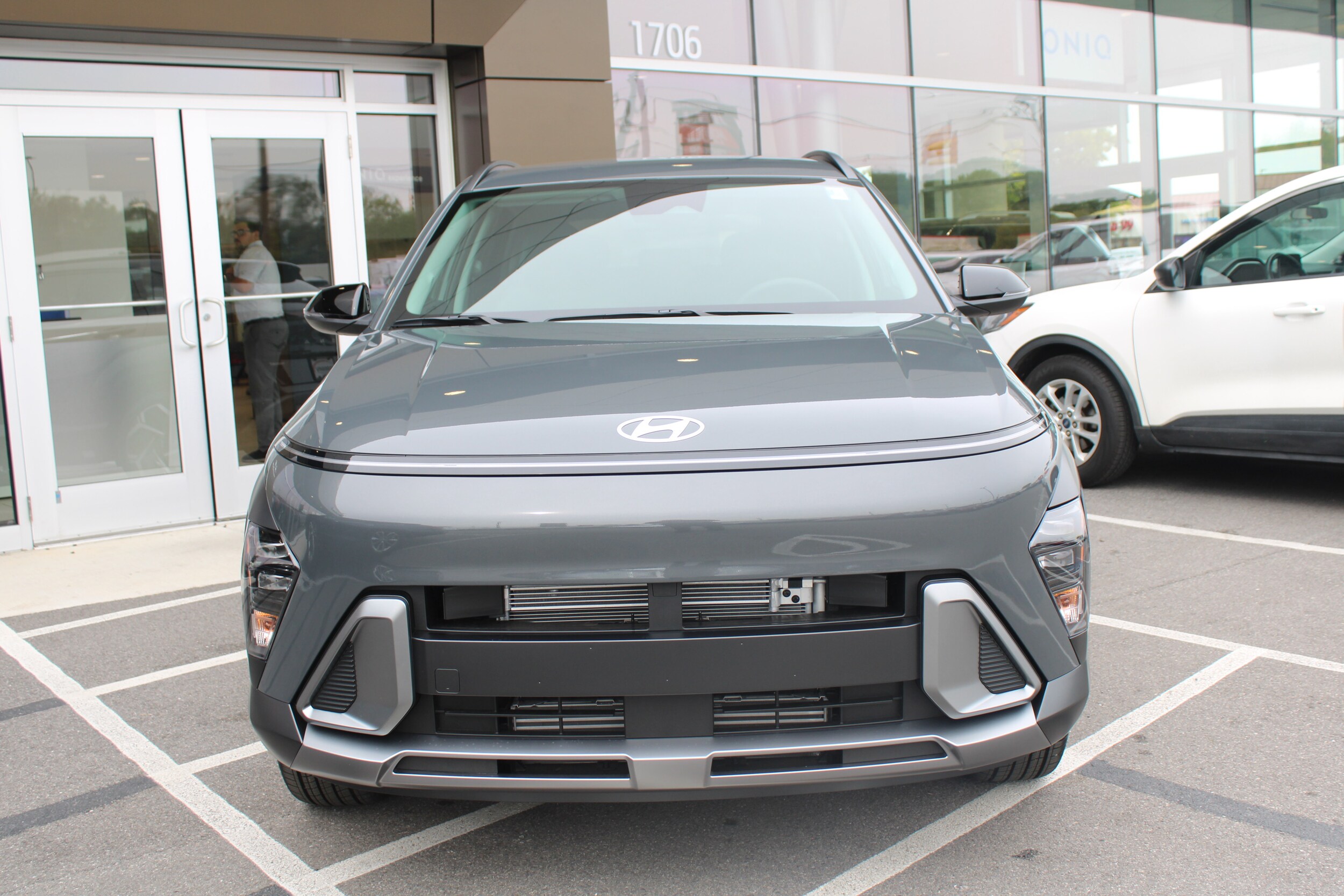 2026 Hyundai Kona SEL photo 2