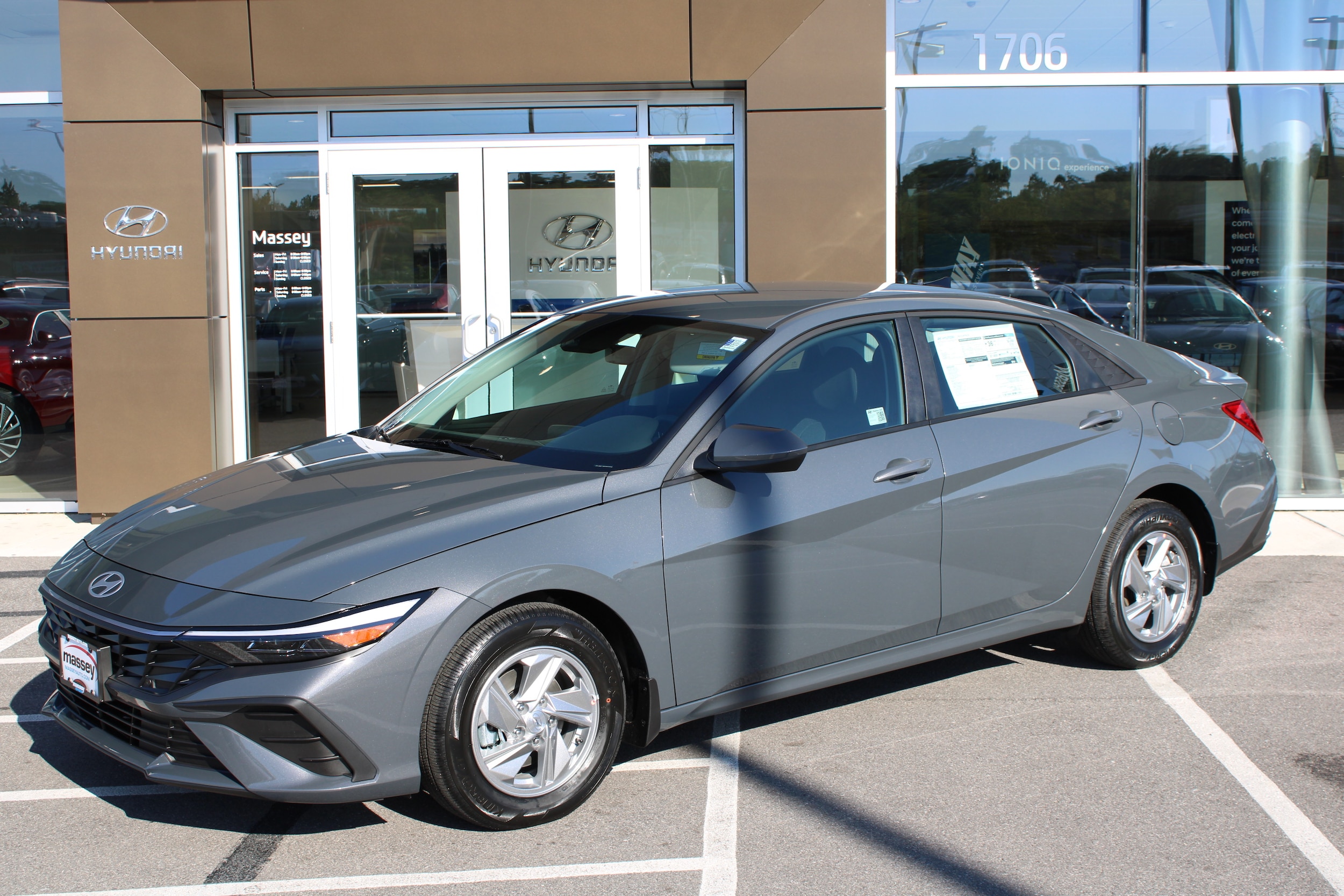 2025 Hyundai Elantra SE