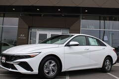 2025 Hyundai Elantra SE Sedan