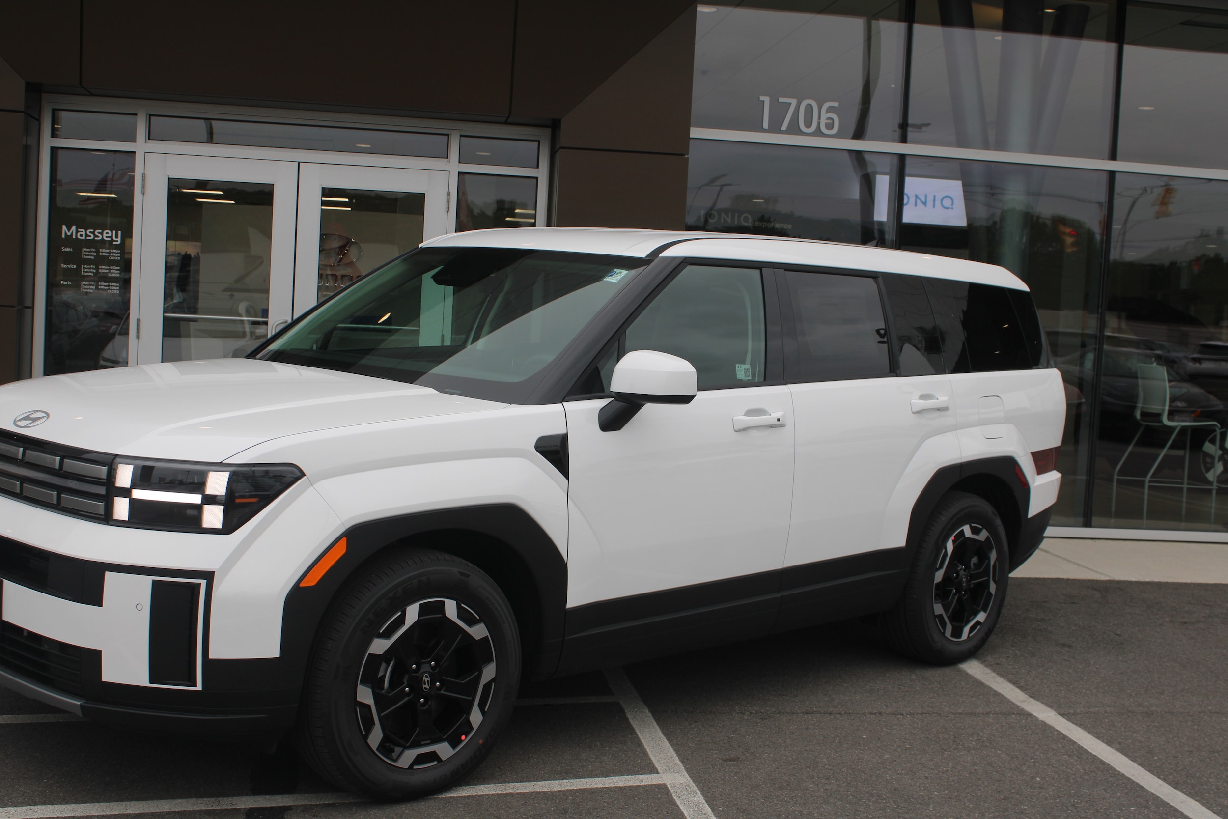 2026 Hyundai Santa Fe SEL's photo