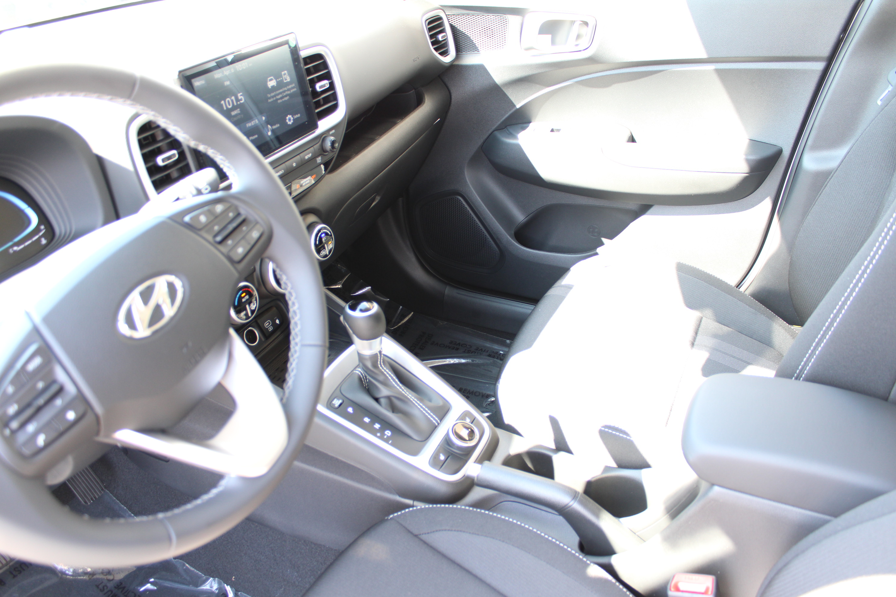 2026 Hyundai Venue SEL - Photo 8