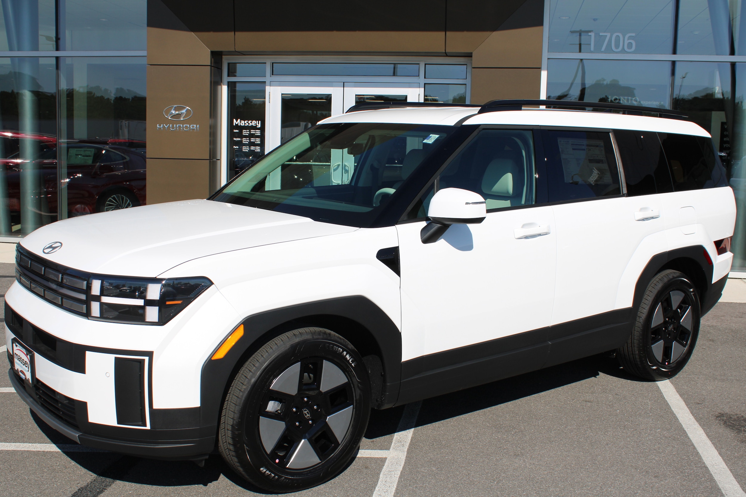 2026 Hyundai Santa Fe SEL's photo