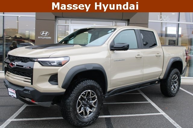 2023 Chevrolet Colorado ZR2's photo