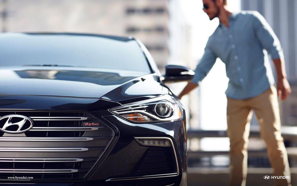 2017-Hyundai-Elantra-exterior-sport