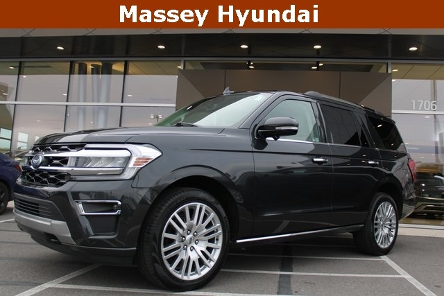 2024 Ford Expedition Limited's photo