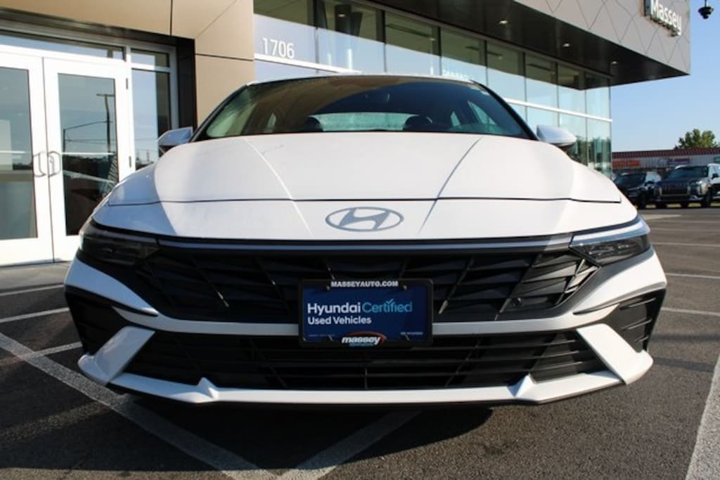 Certified 2025 Hyundai Elantra SE Sedan