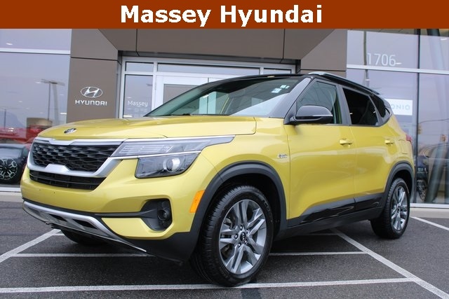 2021 Kia Seltos S's photo