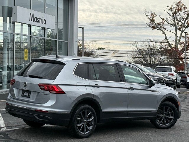 2022 Volkswagen Tiguan SE photo 3