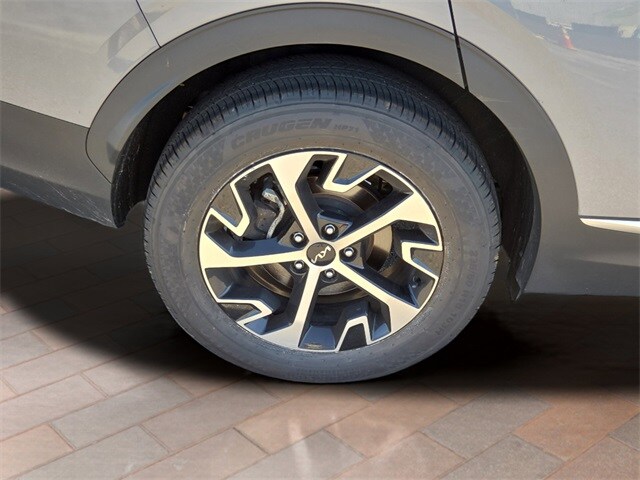 2023 Kia Sportage EX photo 4