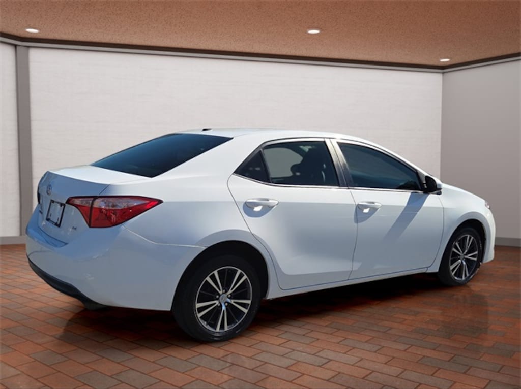 Used 2018 Toyota Corolla LE Sedan
