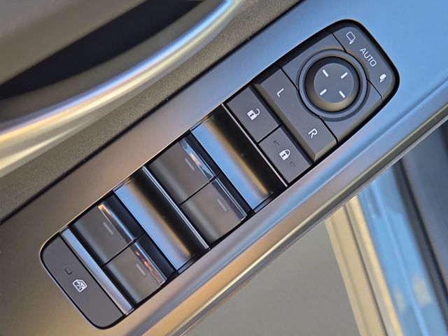 2026 Subaru Solterra Premium - Photo 15