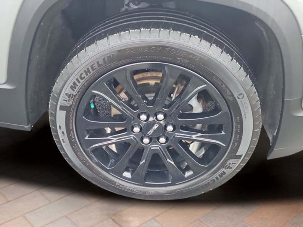 Used 2023 GMC Acadia SLE SUV