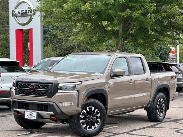 2024 Nissan Frontier PRO-4X photo 3