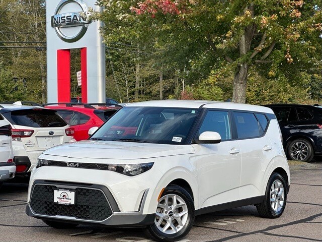 2023 Kia Soul S photo 3