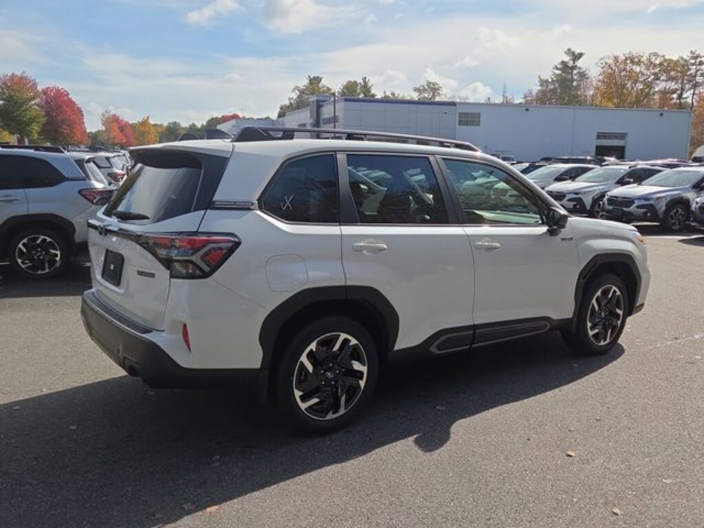New 2025 Subaru Forester Hybrid Limited SUV