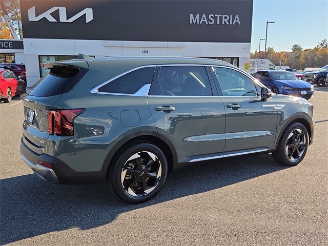 2025 Kia Sorento Plug-In Hybrid EX photo 3