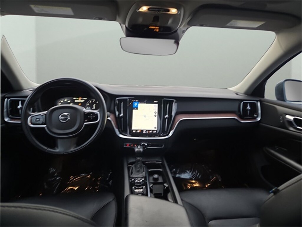 Used 2021 Volvo S60 T5 Momentum Sedan