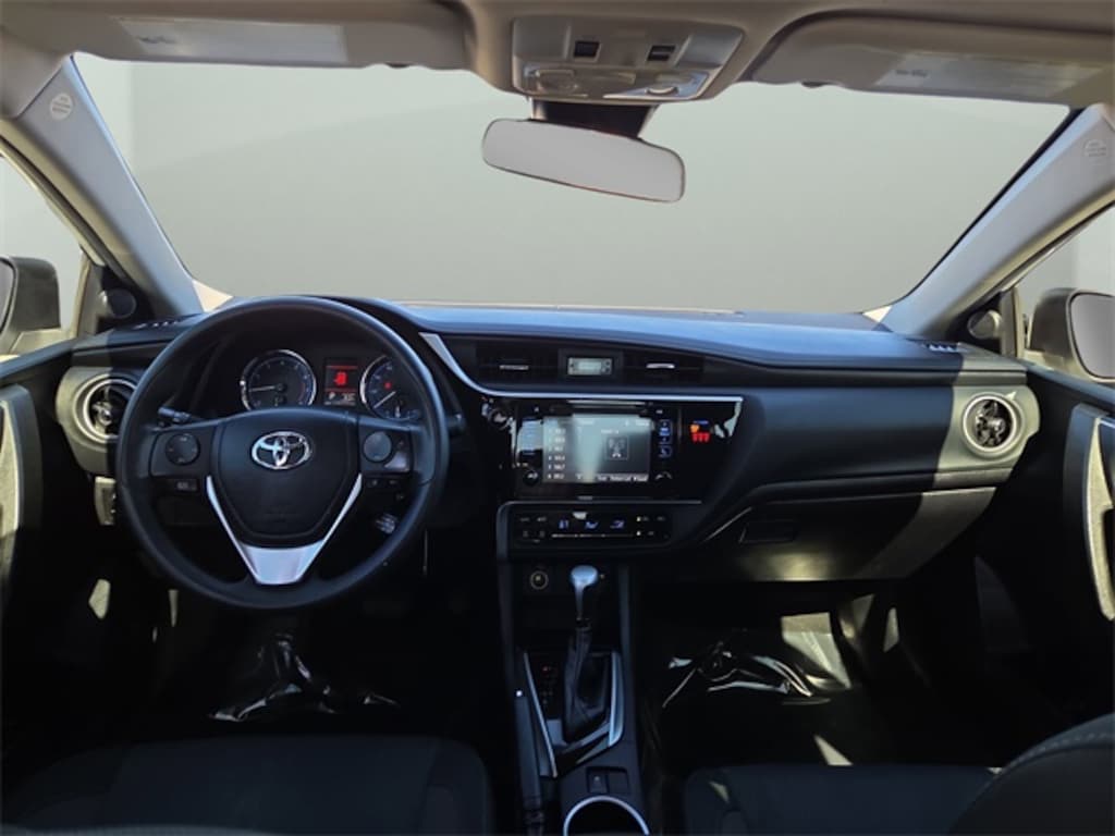 Used 2018 Toyota Corolla LE Sedan