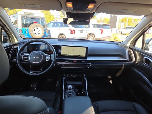 2025 Kia Sorento Plug-In Hybrid EX photo 2