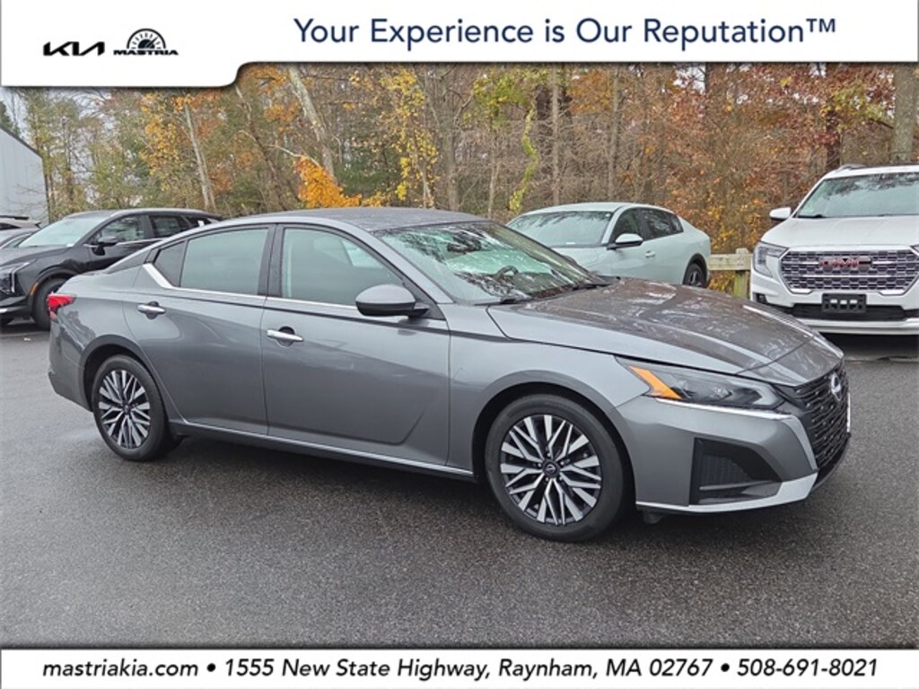 Used 2023 Nissan Altima 2.5 SV Sedan