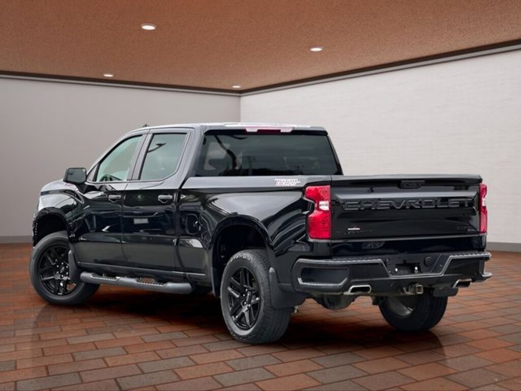 Used 2023 Chevrolet Silverado 1500 Custom Trail Boss Truck Crew Cab