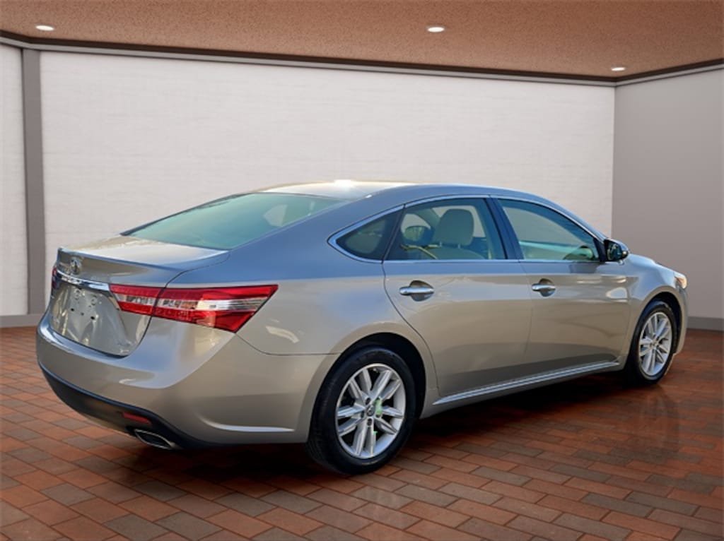 Used 2014 Toyota Avalon XLE Sedan