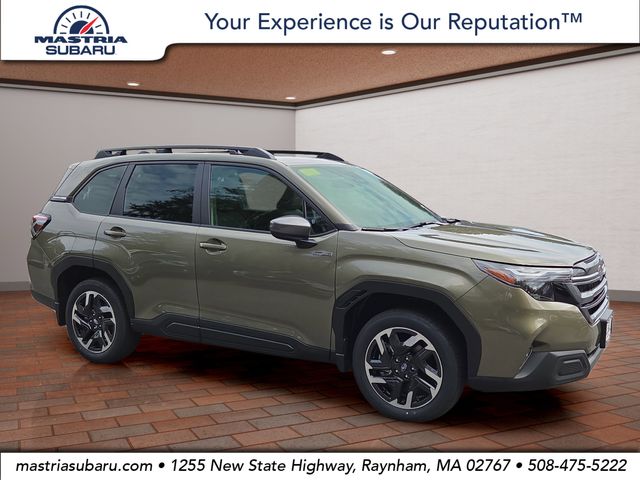 2025 Subaru Forester Premium's photo