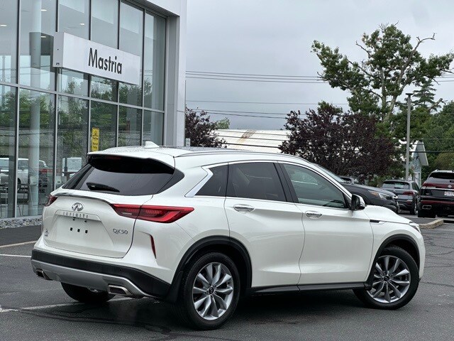 2021 Infiniti QX50 Luxe photo 4