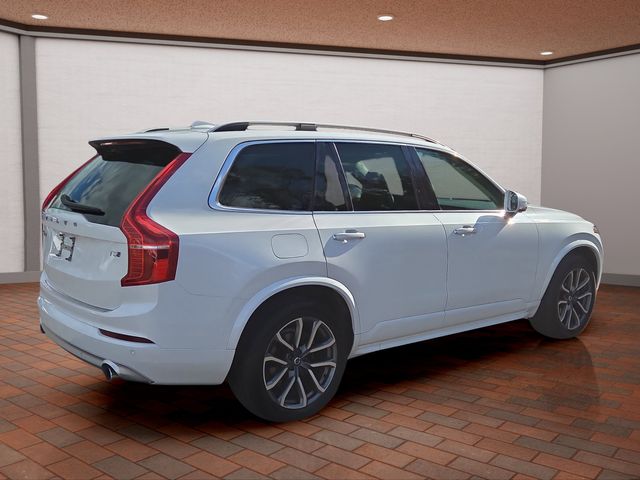 2019 Volvo XC90 T5 Momentum photo 3