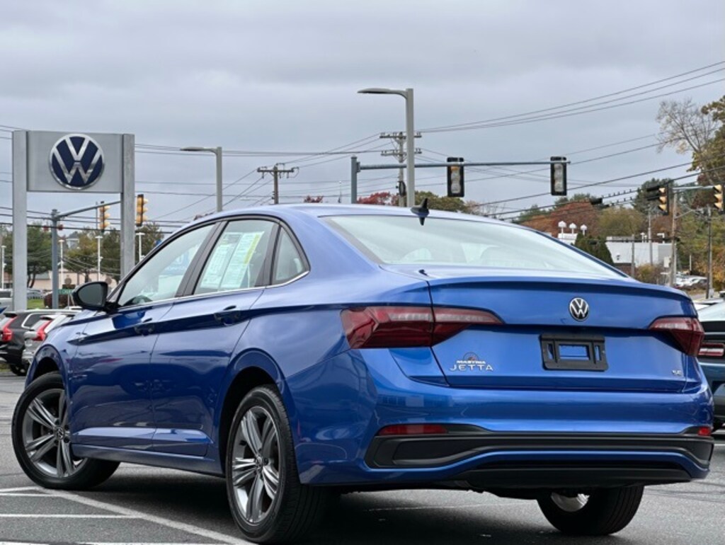 Used 2023 Volkswagen Jetta 1.5T SE Sedan