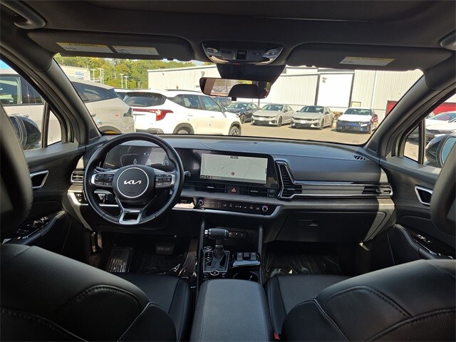 2024 Kia Sportage X-Line photo 2